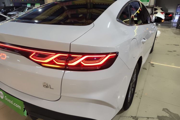 比亚迪 秦L 2024款 DM-i 80KM领先型车身外观9