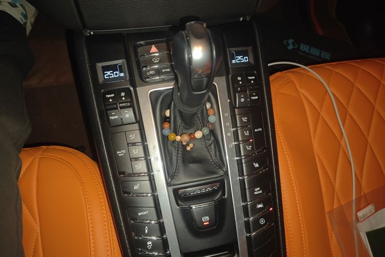 保时捷 2017款  Macan 2.0T中控内饰18