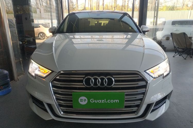 奥迪A3 2018款 30周年年型 Sportback 35 TFSI 时尚型车身外观2