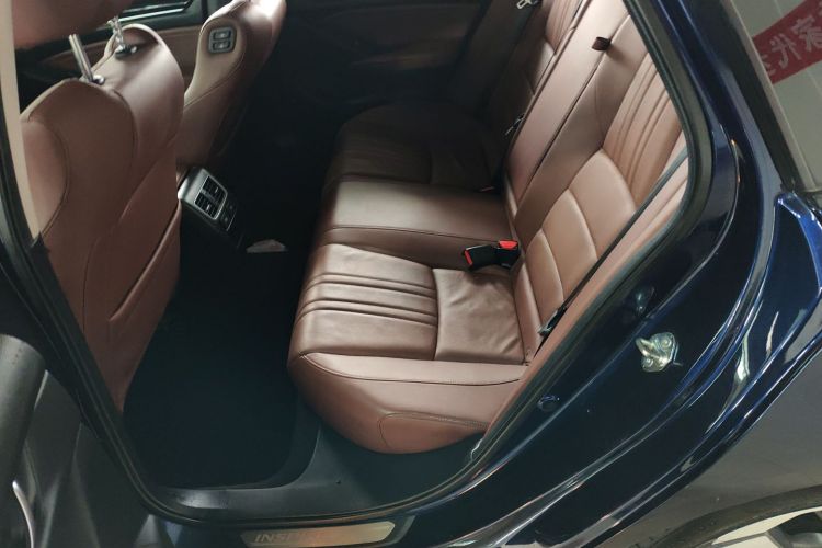 本田 英仕派 2019款 锐·混动 2.0L 净尚版 国VI中控内饰21