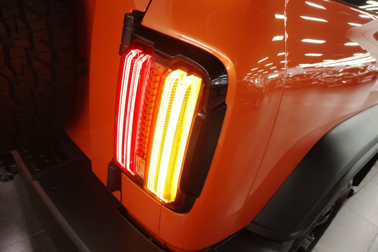 坦克300 2021款 越野版 2.0T 征服者车身外观6006