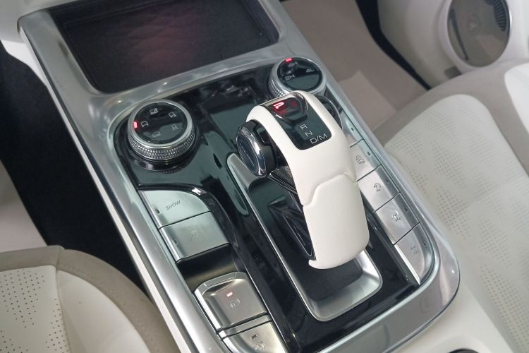 超境汽车 共创坦克300 2021款 2.0T 赛博坦克局部细节18