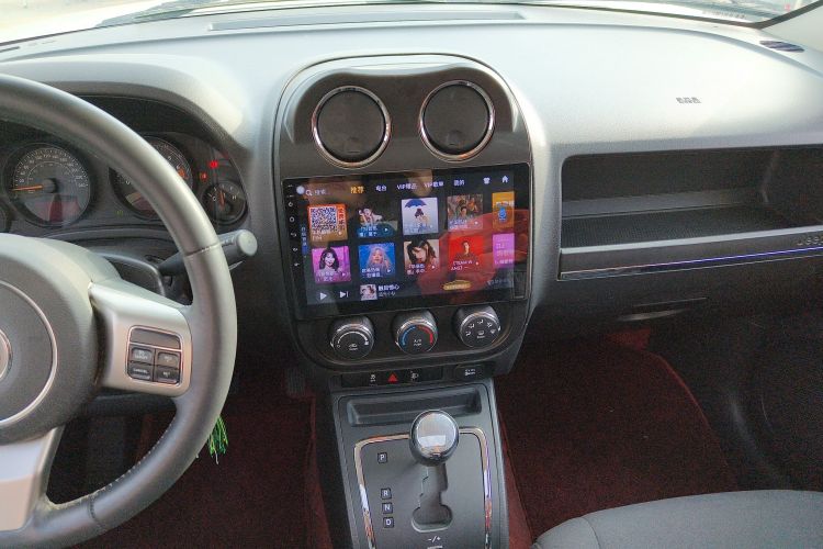 Jeep 自由客 2014款 2.0L 运动增强版局部细节16