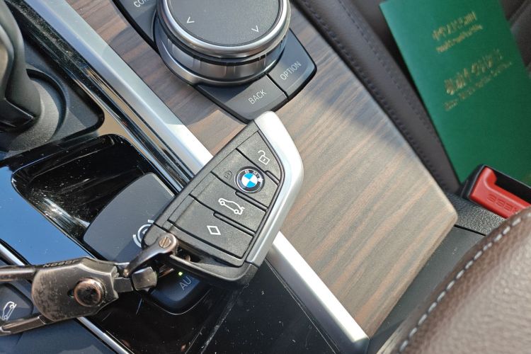 宝马X3 2020款  xDrive28i M运动套装中控内饰11