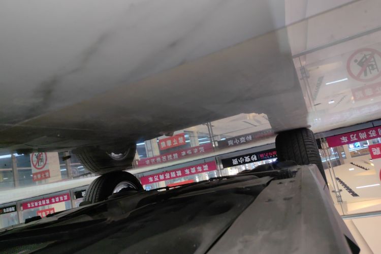 宝马X1 2019款 sDrive18Li 时尚型局部细节9001