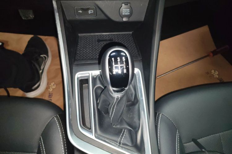 吉利汽车 远景X3 2020款 1.5L 手动精英型局部细节18