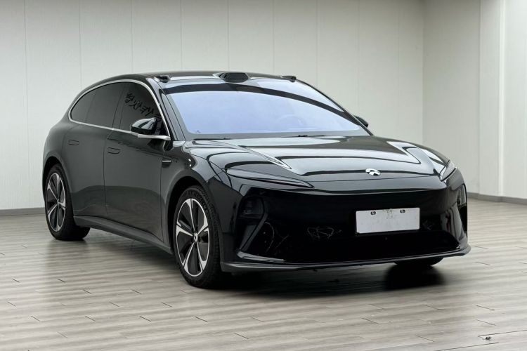 蔚来ET5T 2024款 75kWh Touring车身外观3