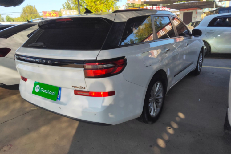 宝骏RC-5 2020款 RC-5W 1.5T CVT智耀豪华型车身外观6005