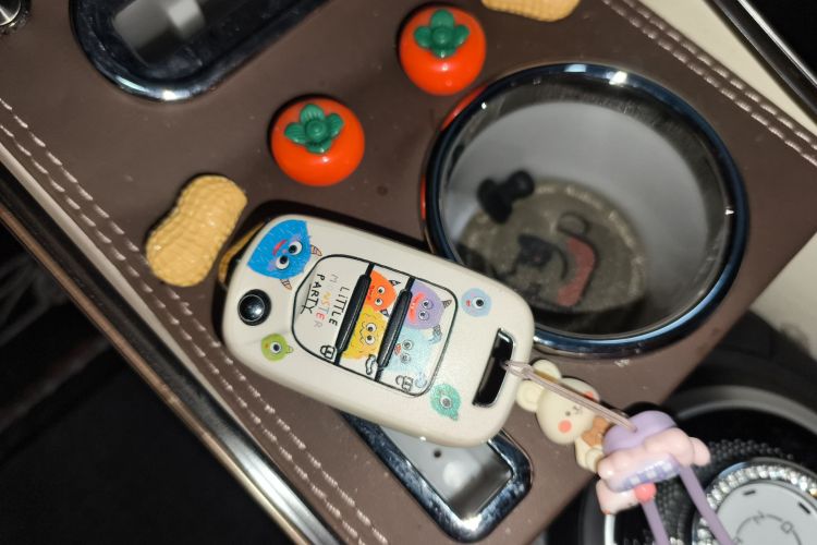 五菱汽车 五菱缤果 2024款 203km 轻享款中控内饰7001