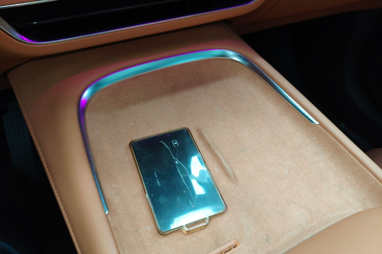 深蓝汽车 深蓝S07 2023款 200Max增程版中控内饰11