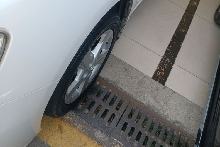 丰田 卡罗拉 2011款 1.8L CVT GL-i车身外观6003