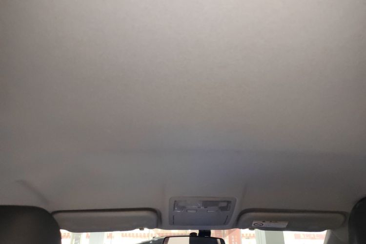 丰田 卡罗拉 2017款 改款 1.2T S-CVT GL局部细节22