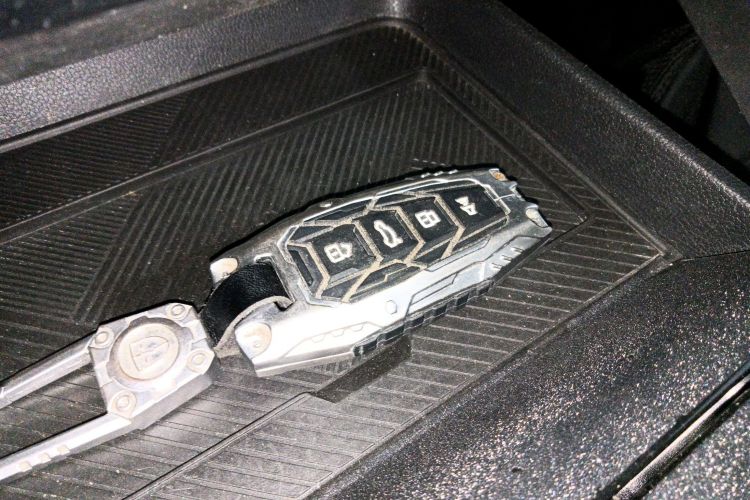 哈弗H6 2021款 第三代 1.5T 自动两驱Pro中控内饰11