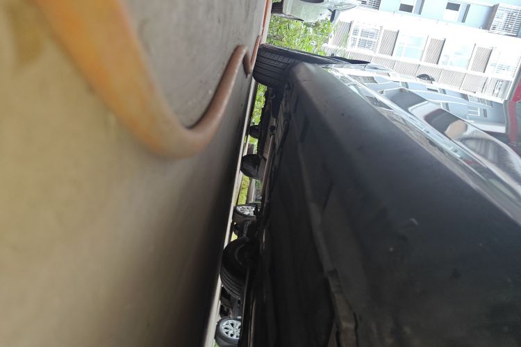 福特 福克斯 2012款 三厢 1.6L 手动舒适型局部细节9001