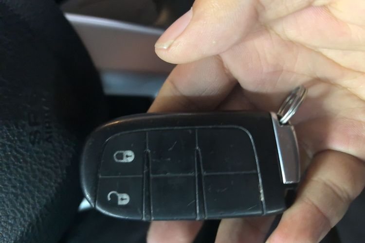 道奇 酷威 2013款 2.4L 两驱尊尚版中控内饰11