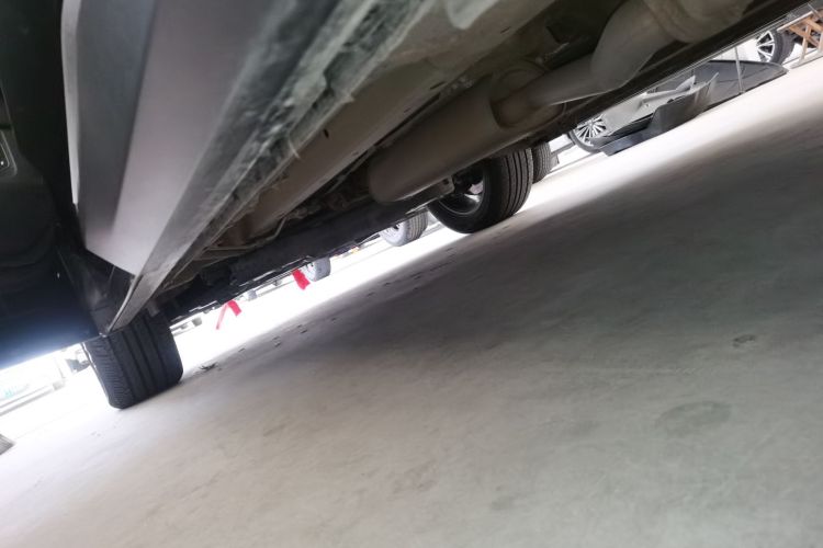 上汽大通MAXUS 大通G50 2023款 PLUS 1.5T 自动巡航版局部细节9002