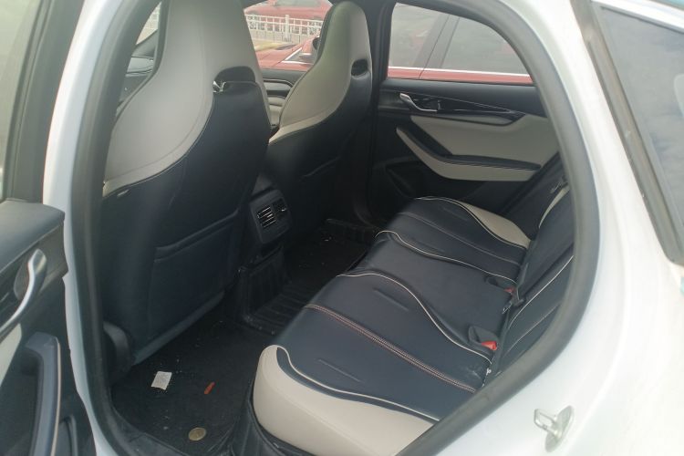 比亚迪 秦PLUS 2021款 DM-i 55KM 旗舰型中控内饰7004