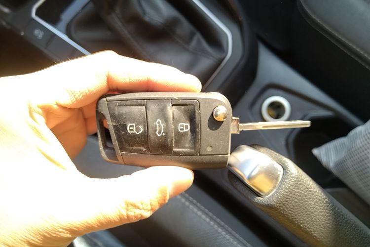 大众 朗逸 2023款 新锐 1.5L 自动新逸版中控内饰11