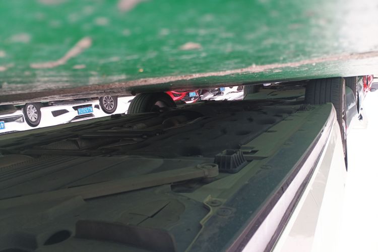 宝马2系(进口) 2023款 225i 四门轿跑车 M运动套装局部细节9002