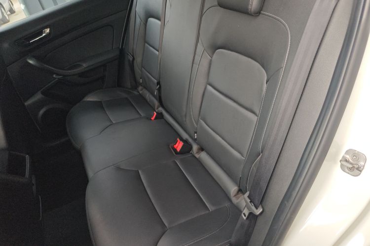 观致5 2018款 改款 1.6T 自动领先型中控内饰7004