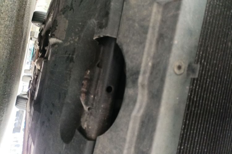 马自达6 2013款 2.0L 自动时尚型局部细节9008