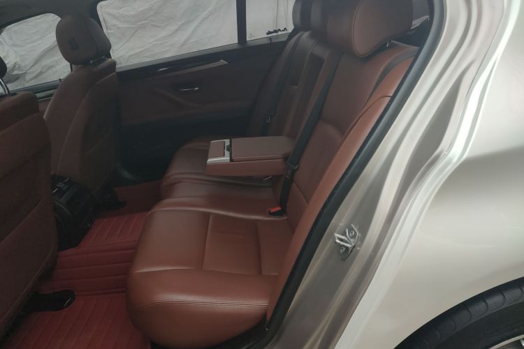 宝马5系 2014款 520Li 典雅型中控内饰21