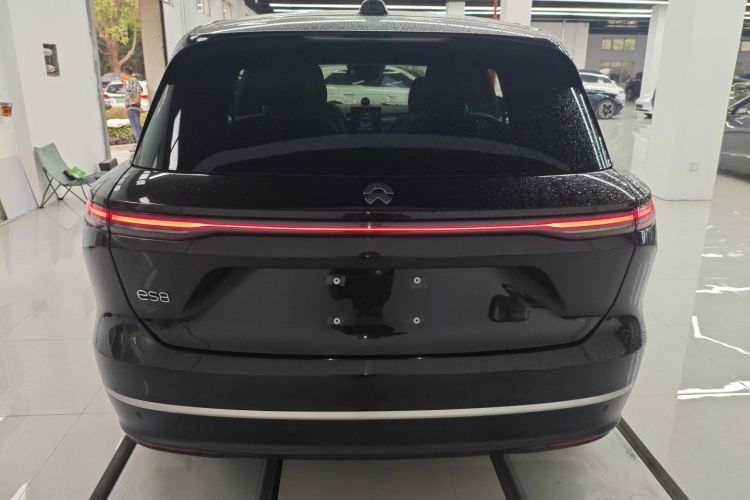 蔚来ES8 2023款 75kWh 行政版车身外观6004