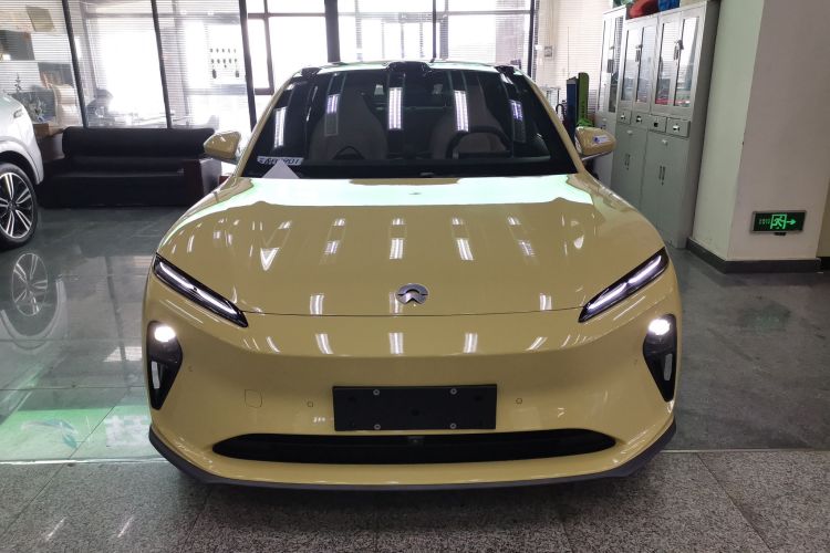 蔚来ET5 2024款 75kWh车身外观2