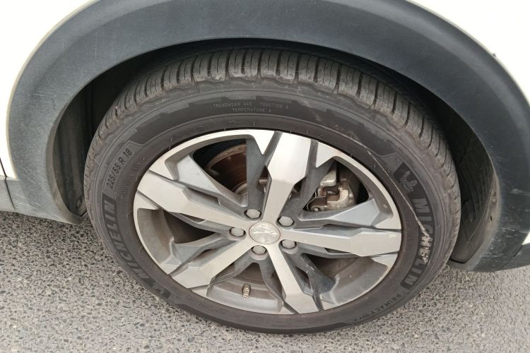 标致4008 2017款 350THP 精英版车身外观10