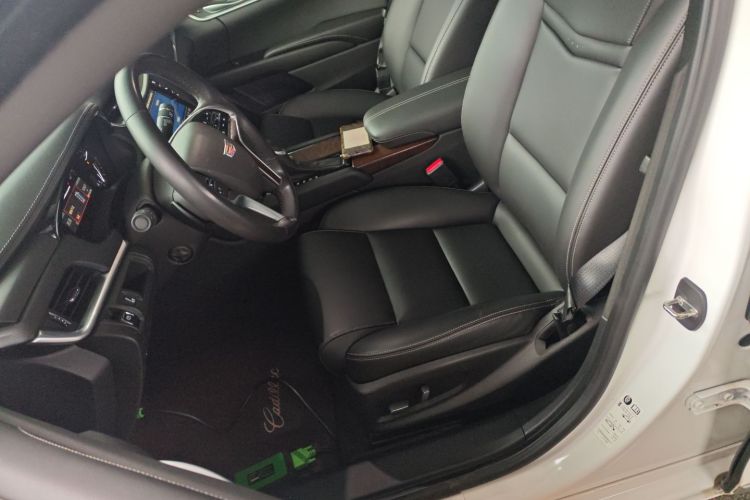 凯迪拉克XTS 2018款 28T 技术型中控内饰19