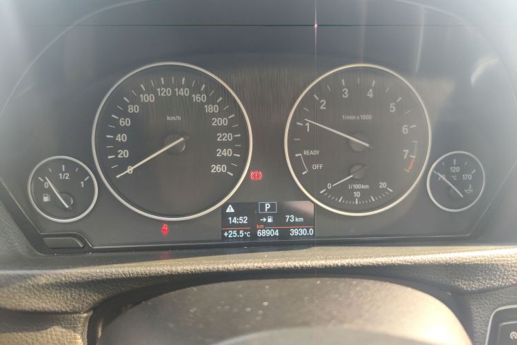 宝马3系 2017款 320Li 时尚型中控内饰14