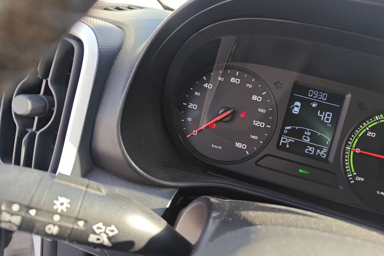 荣威 科莱威CLEVER 2022款 311km元气啵啵版中控内饰14