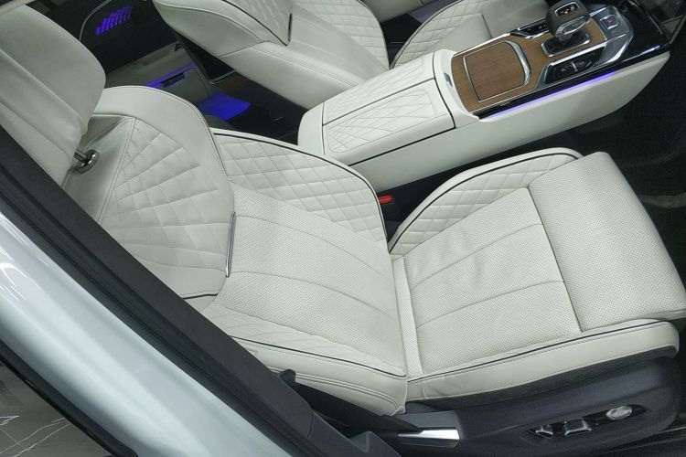 红旗E-HS9 2022款 660km 旗领版 四座局部细节41