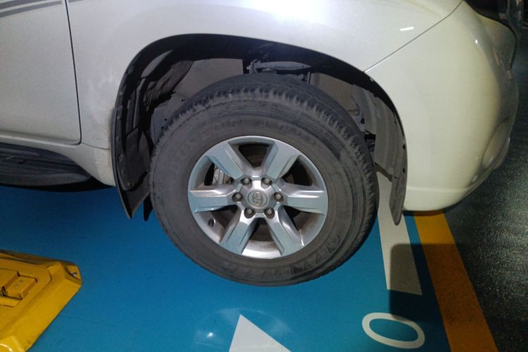 丰田 普拉多 2016款 2.7L 自动豪华版车身外观10