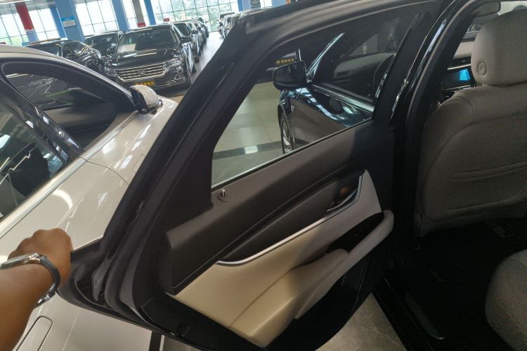 凯迪拉克XTS 2018款 28T 技术型中控内饰7008