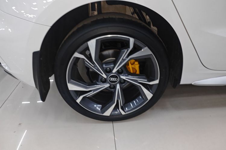 奥迪A3 2025款 Sportback 35TFSI 飞驰尊享型车身外观6008