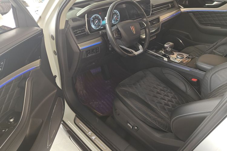 红旗HS5 2019款 2.0T 智联旗享版中控内饰20