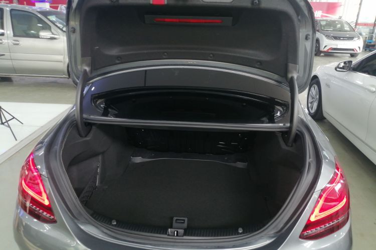 奔驰C级 2020款 改款 C 200 L 时尚型运动版局部细节23