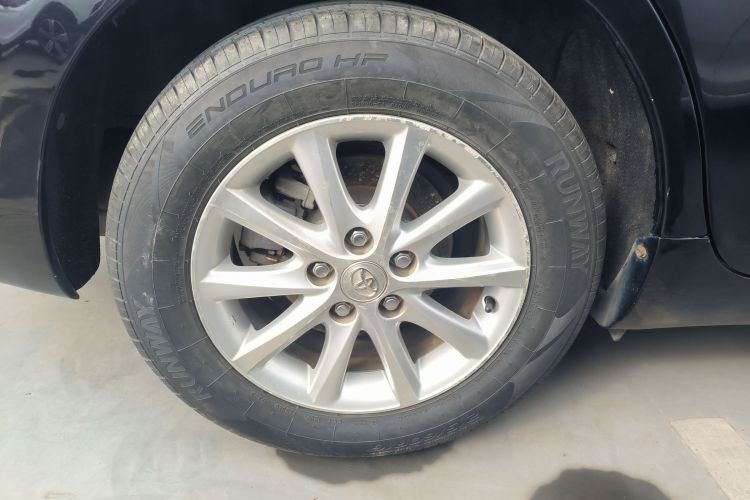 丰田 凯美瑞 2013款 200G 经典豪华版车身外观6008