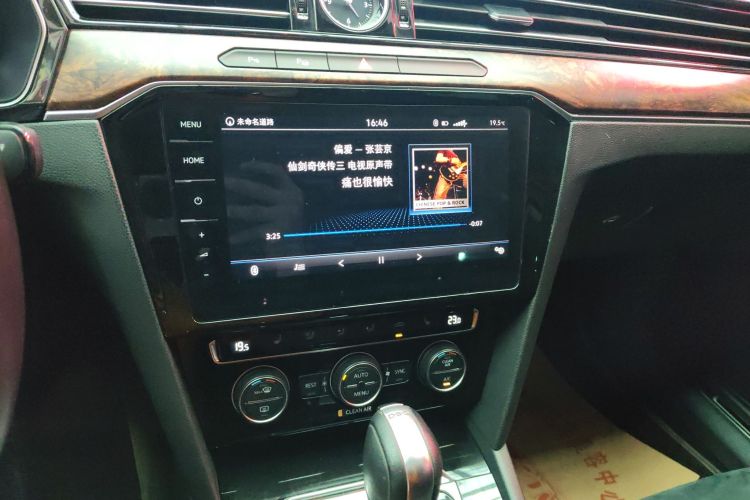 大众 迈腾 2018款 380TSI DSG 尊贵型中控内饰16