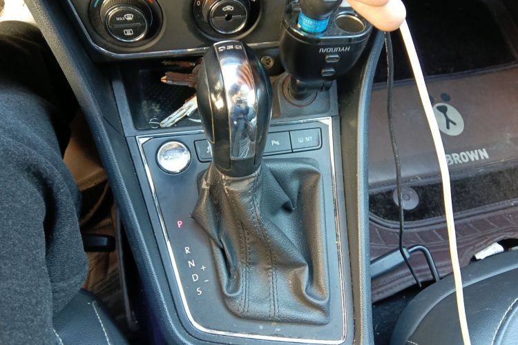 大众 朗行 2017款 230TSI DSG舒适版中控内饰18