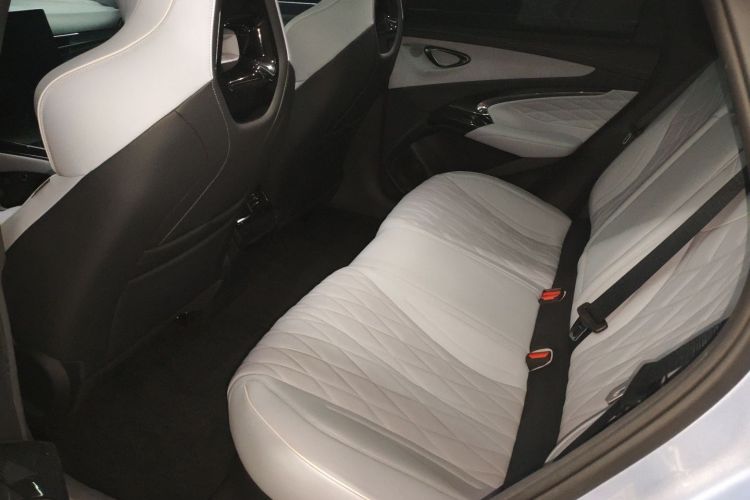 比亚迪 海豹 2022款 650km 四驱性能版中控内饰7004