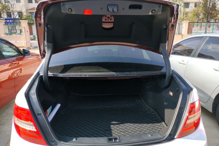 奔驰C级 2013款 C 260 时尚型 Grand Edition局部细节23