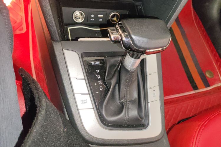 现代 领动 2016款 1.6L 自动智炫·精英型中控内饰18