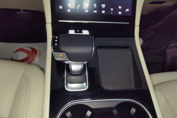 理想汽车 理想ONE 2021款 增程6座版中控内饰18
