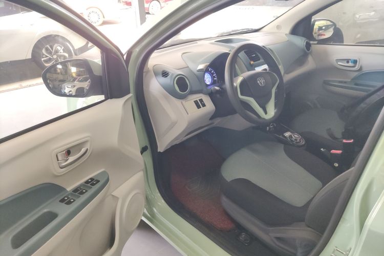 长安欧尚 奔奔E-Star 2021款 国民版 多彩款 磷酸铁锂（31.86kWh）中控内饰20