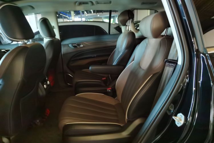 福特 领裕 2023款 EcoBoost 225 尊领型 7座（2/2/3）中控内饰21