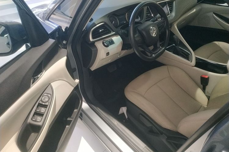 别克GL6 2018款 18T 6座精英型中控内饰20