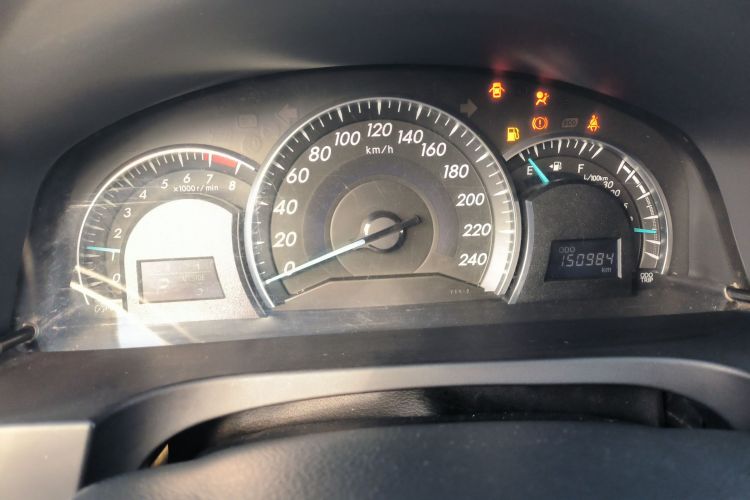 丰田 凯美瑞 2016款 2.0E 十周年纪念精英版中控内饰14