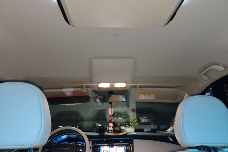 长安欧尚科尚 2022款 1.5T 自动商务型中控内饰22